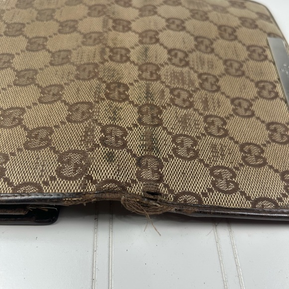Gucci Beige and Brown GG Canvas Clutch Wallet - Picture 7 of 13